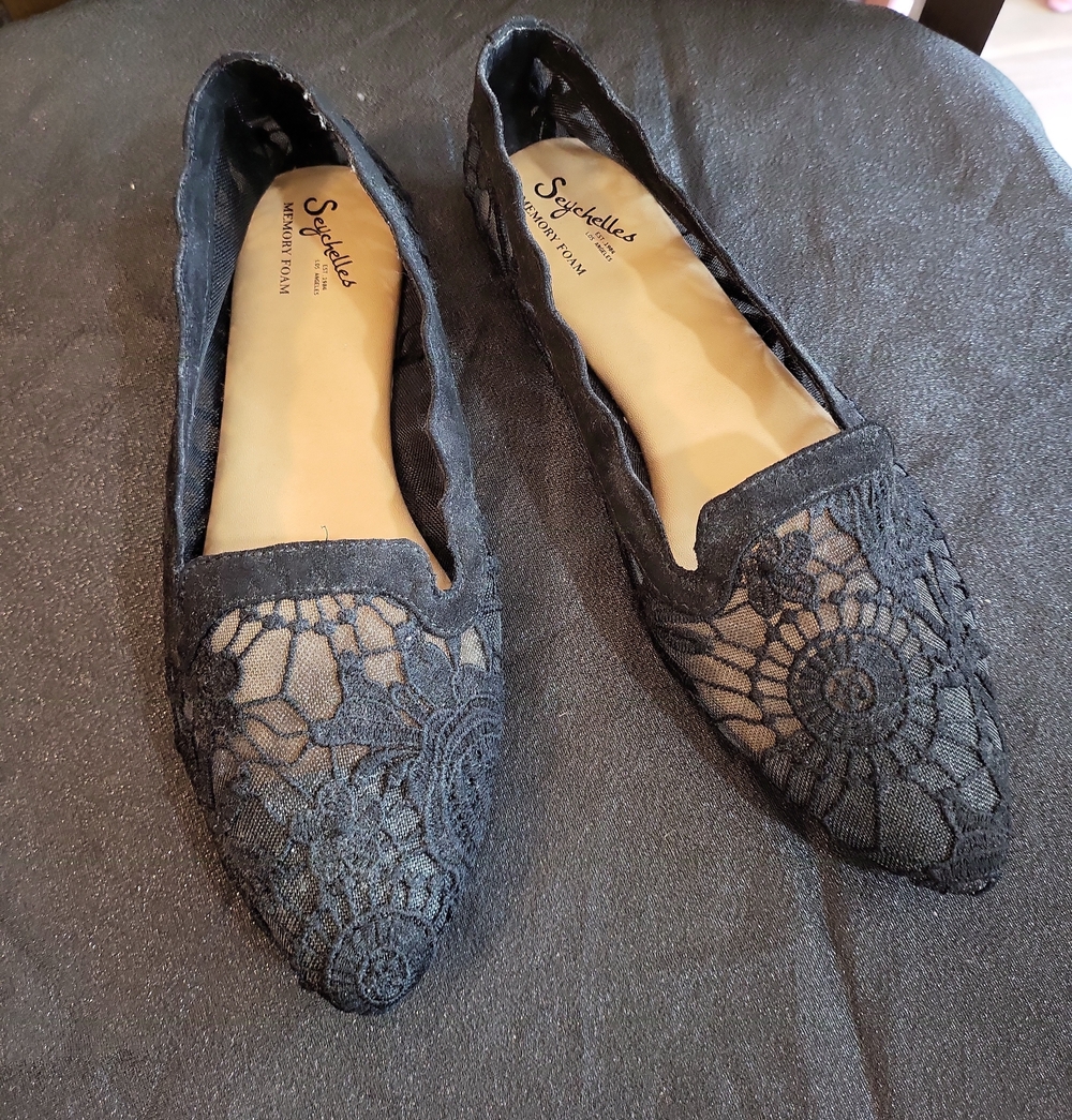 Seychelles Black Lace Pointed Toe Flats